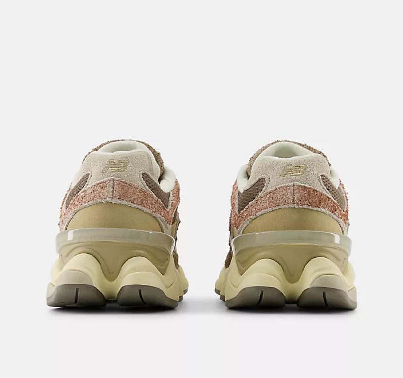 NEW BALANCE 9060