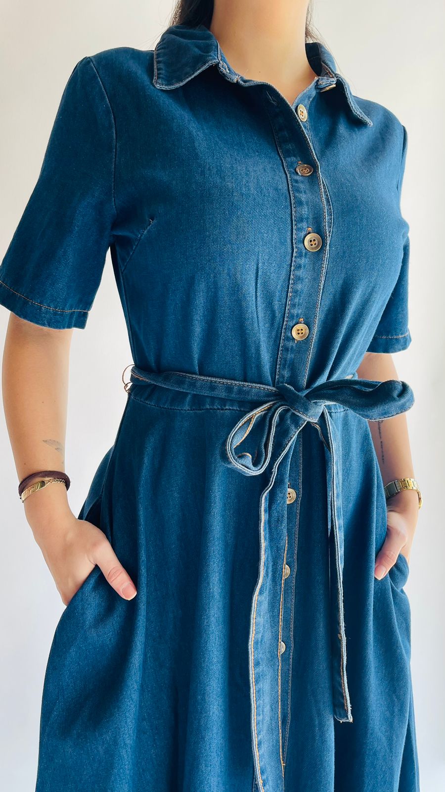 Vestido de mezclilla manga corta con cinturón