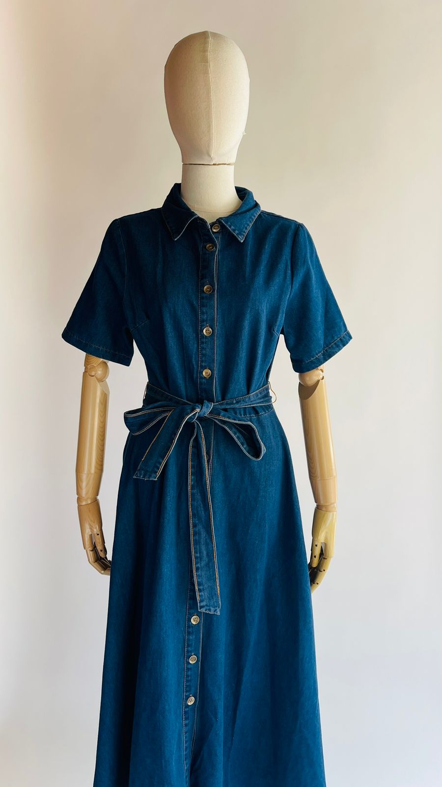 Vestido de mezclilla manga corta con cinturón