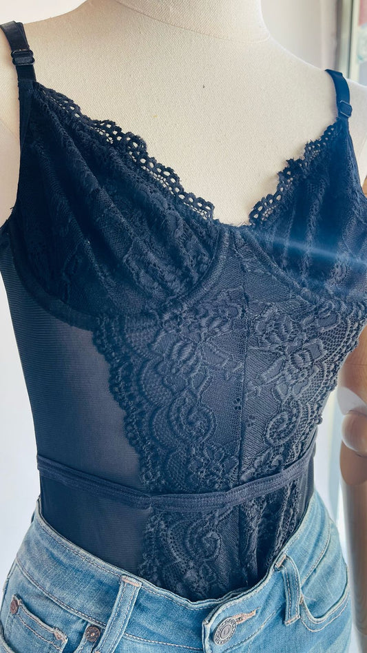 panti blusa de tirantes con encaje y transparencia de lado