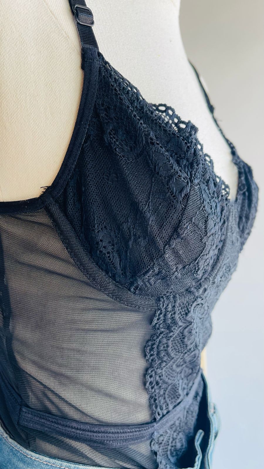 panti blusa de tirantes con encaje y transparencia de lado