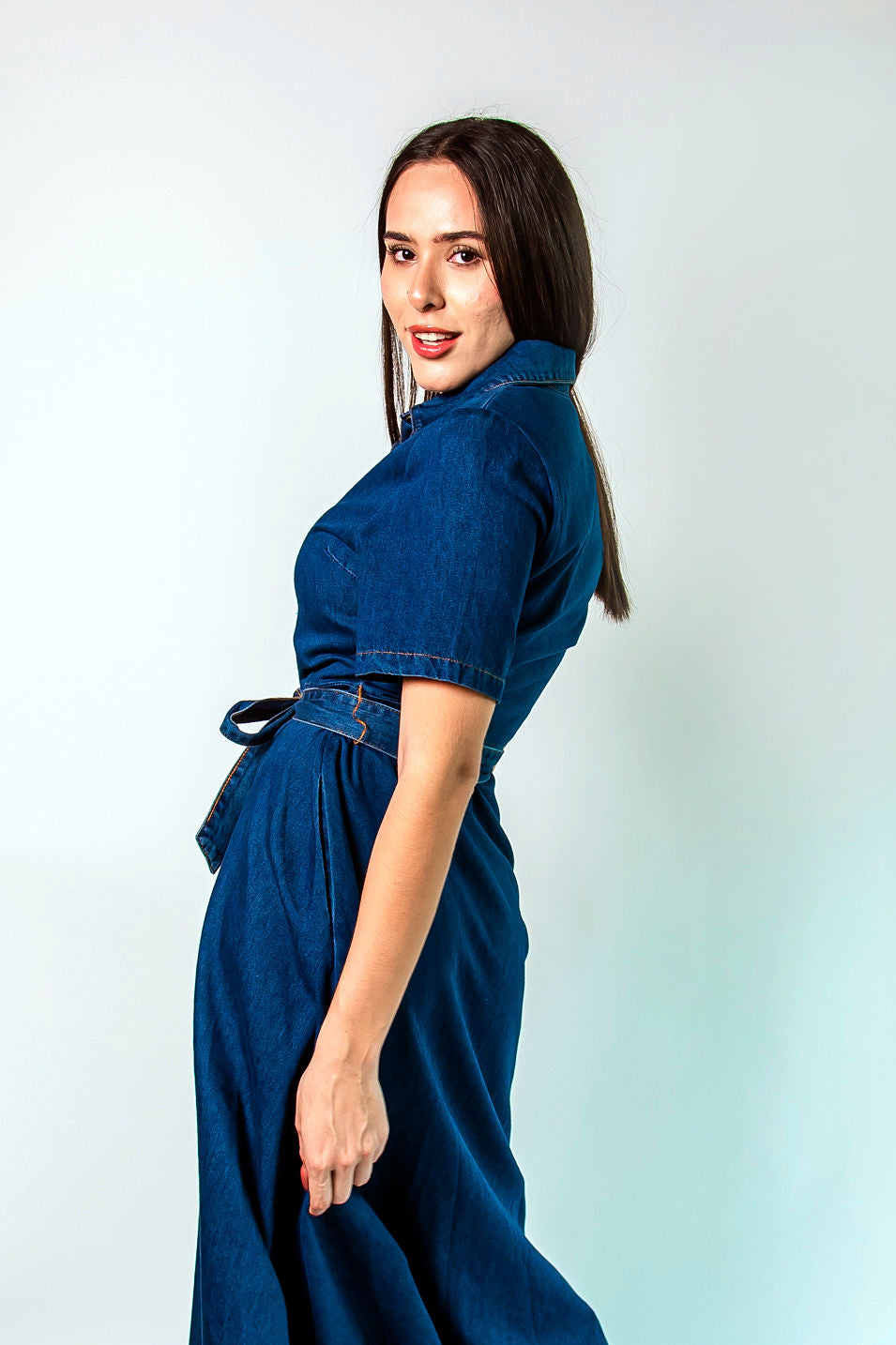 Vestido de mezclilla manga corta con cinturón