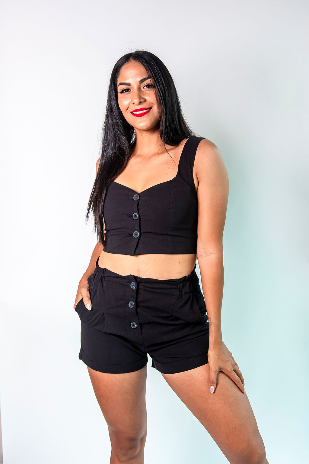 Short con botones al frente
