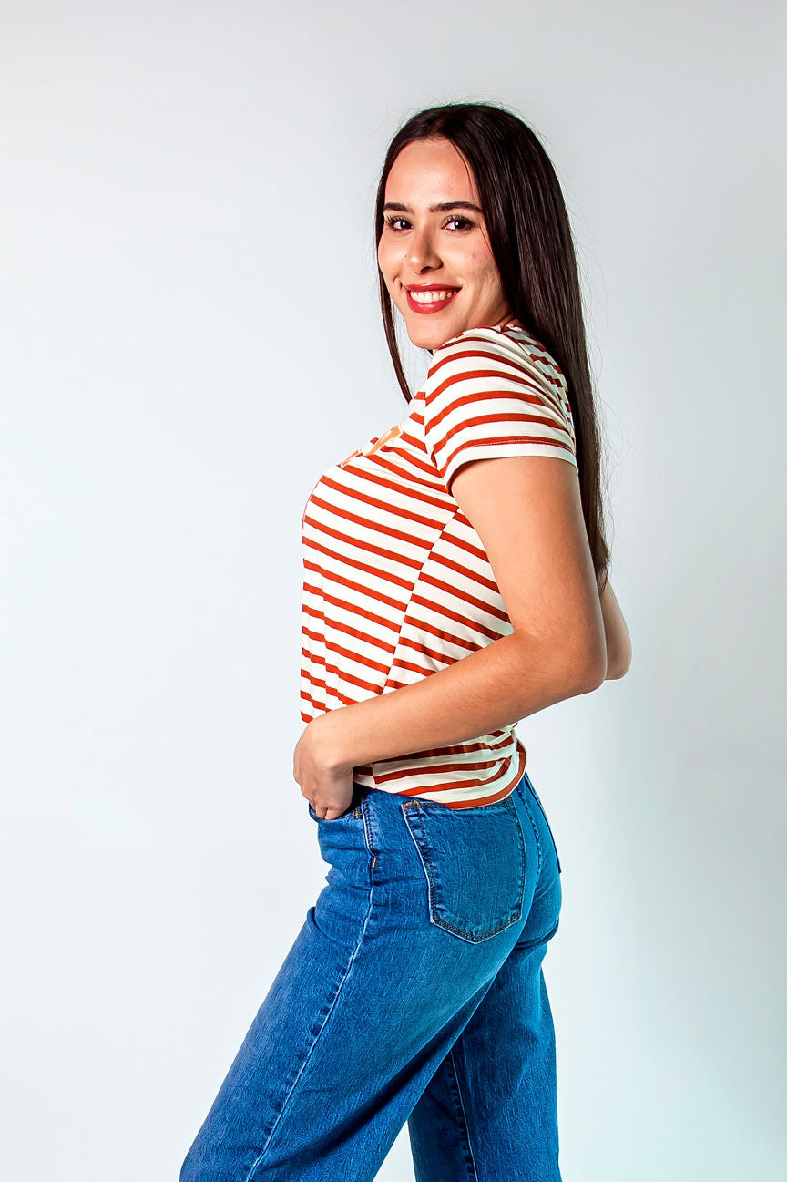 Playera rayas rojas con blanco y pomelos sicilianos
