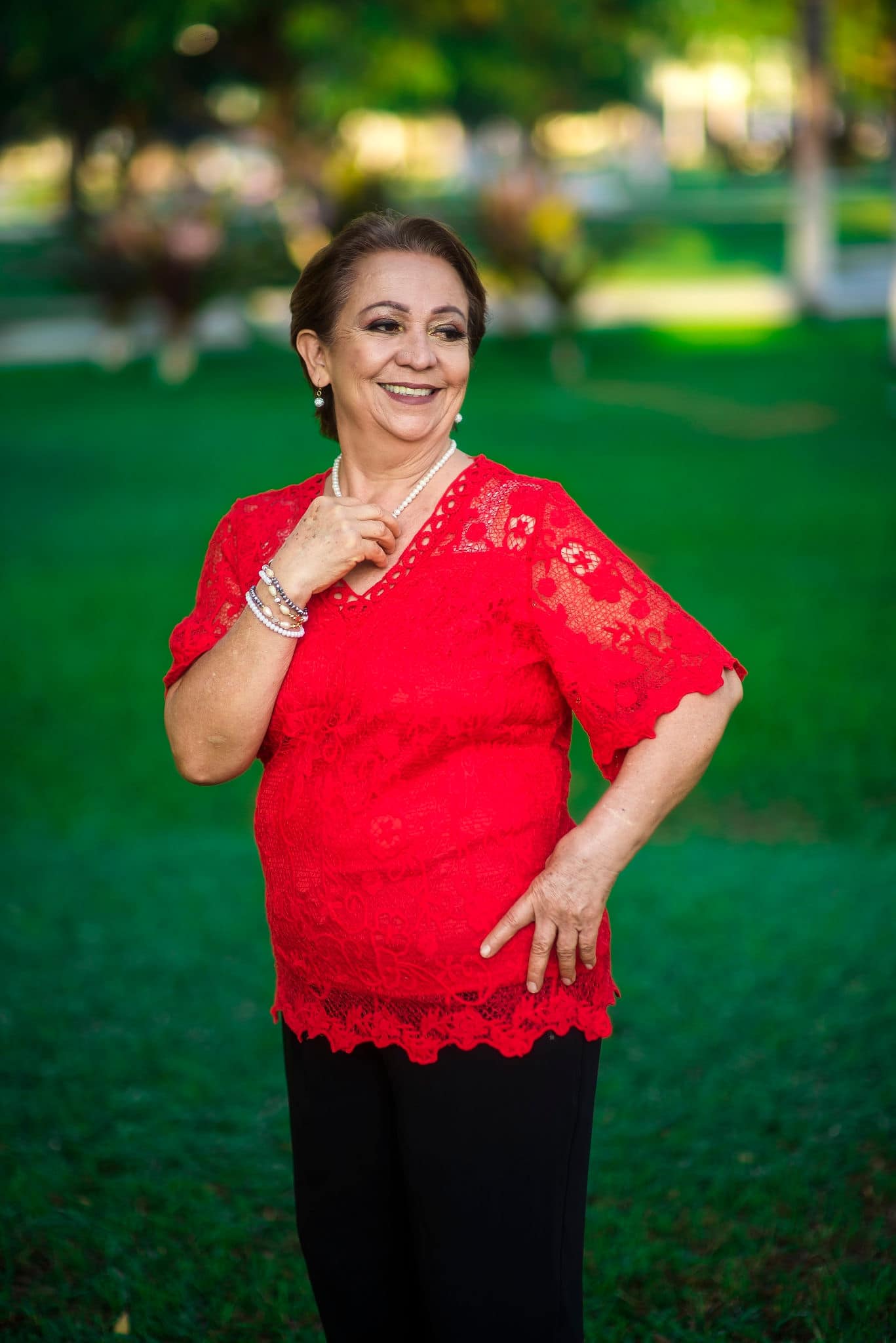 Blusa de encaje con manga corta tallas extra