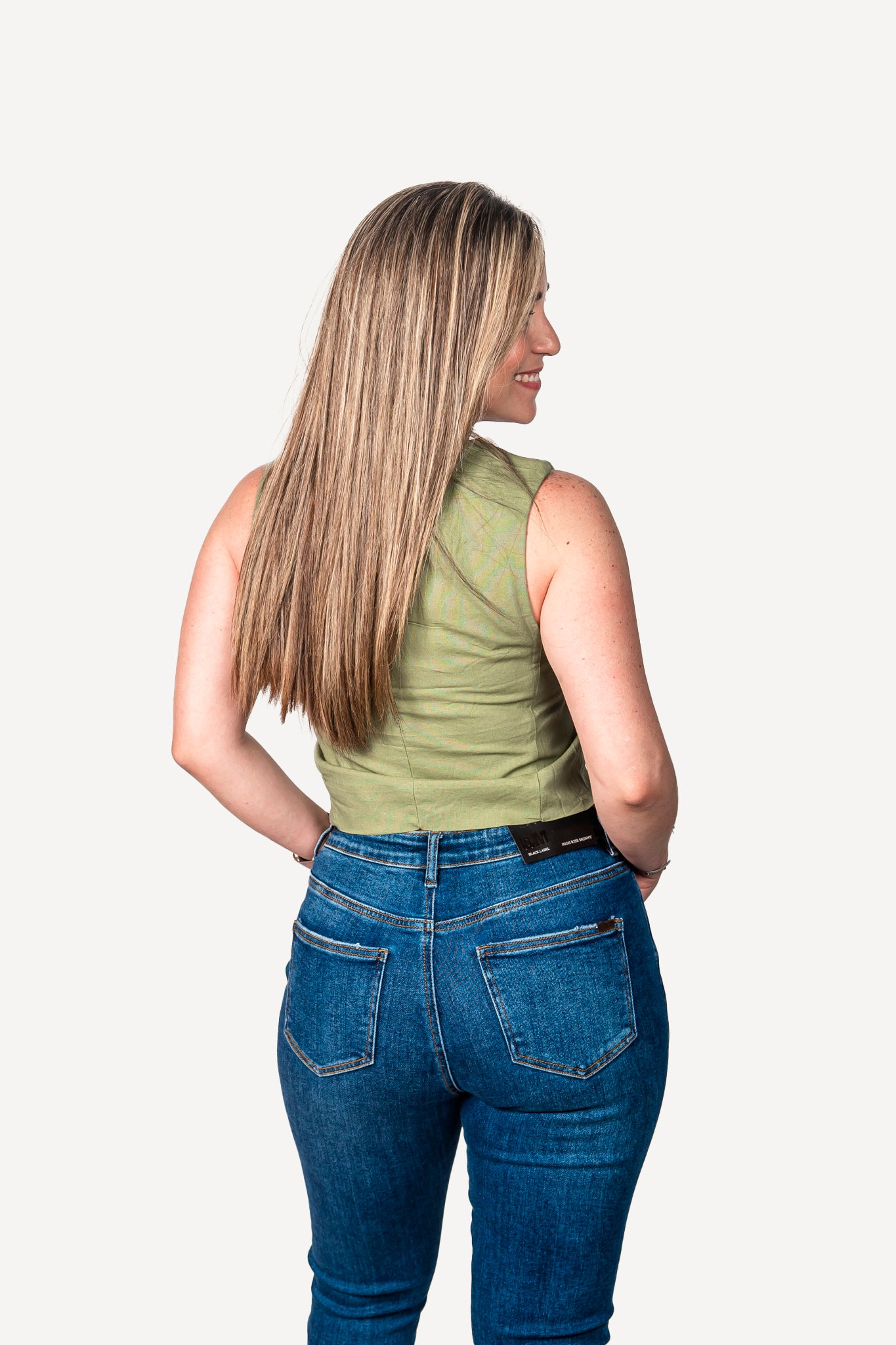 Chaleco con botones al frente y detalle en corte de lado 5162vs