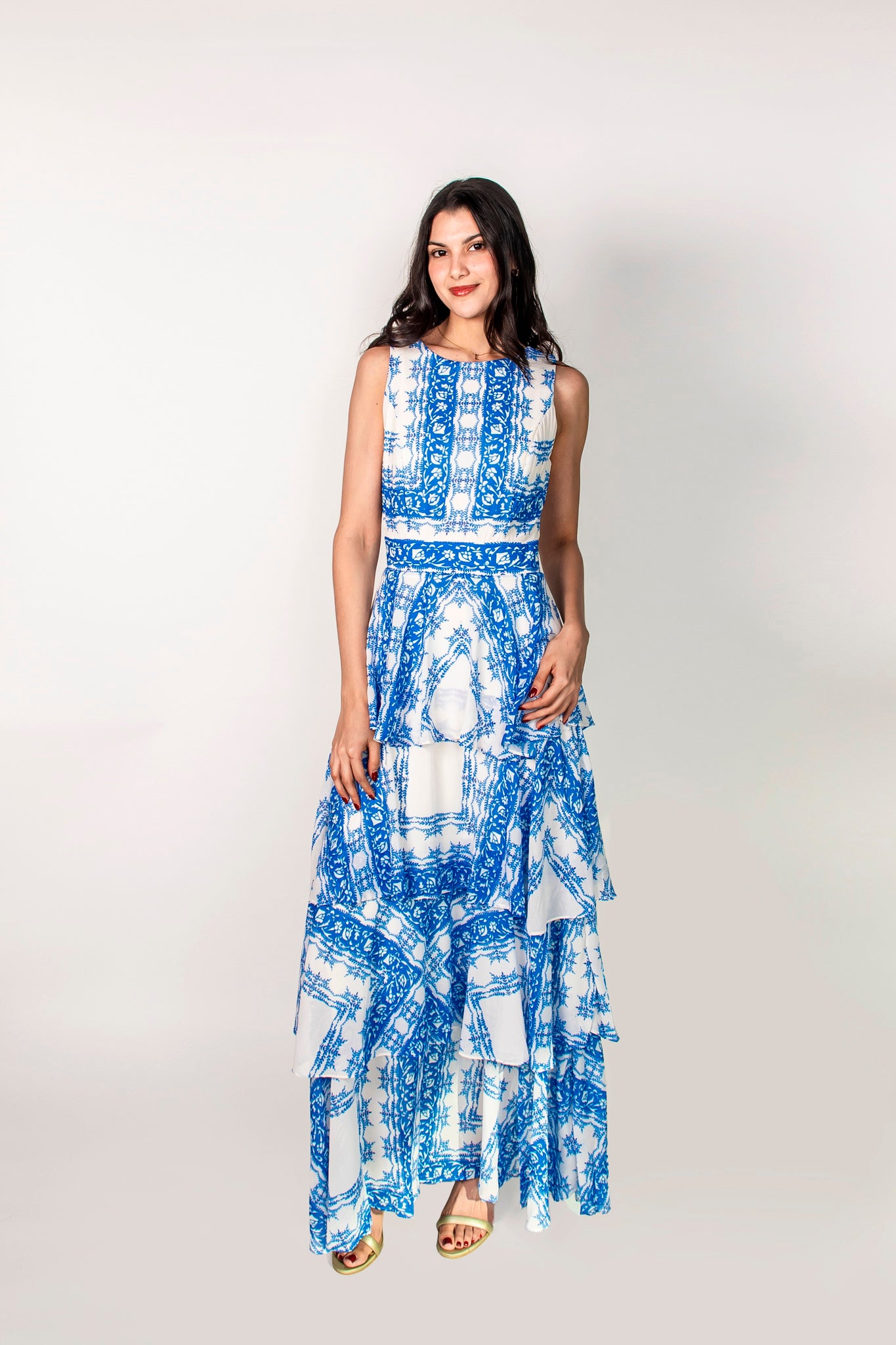 Vestido largo azul talavera con varias caídas Id21957
