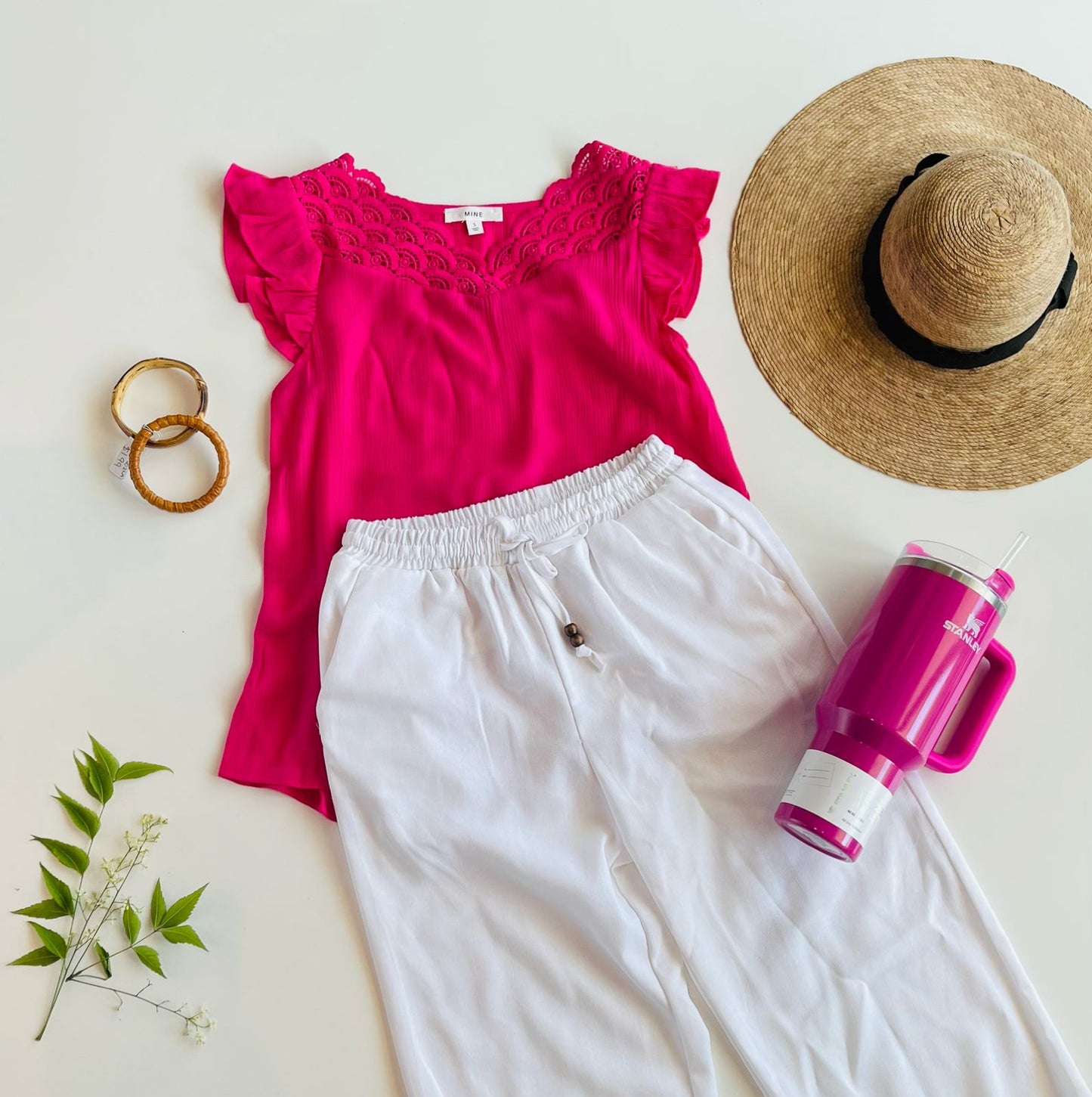 Blusa de manga corta con detalle de crochet al frente cuello v Tb8512