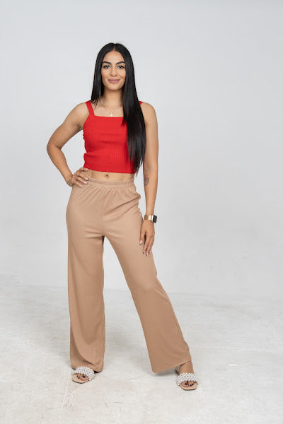 Pantalon tipo pants negro y beige