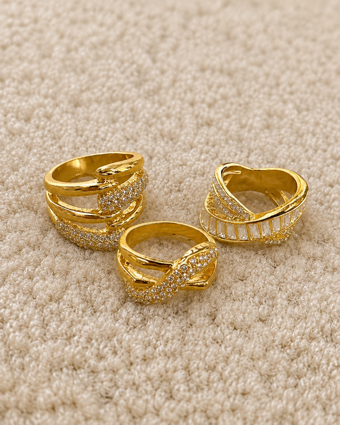Set de 3 Anillos con piedras blancas KCR61975
