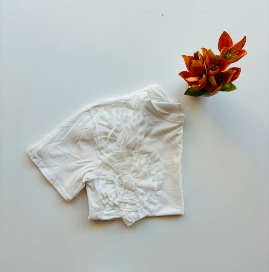 Linzy Playera con flor T5866