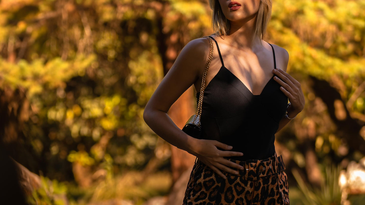Pantiblusa con tirantes con transparencia de lado