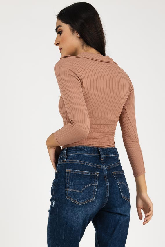 Pantiblusa de manga larga con escote