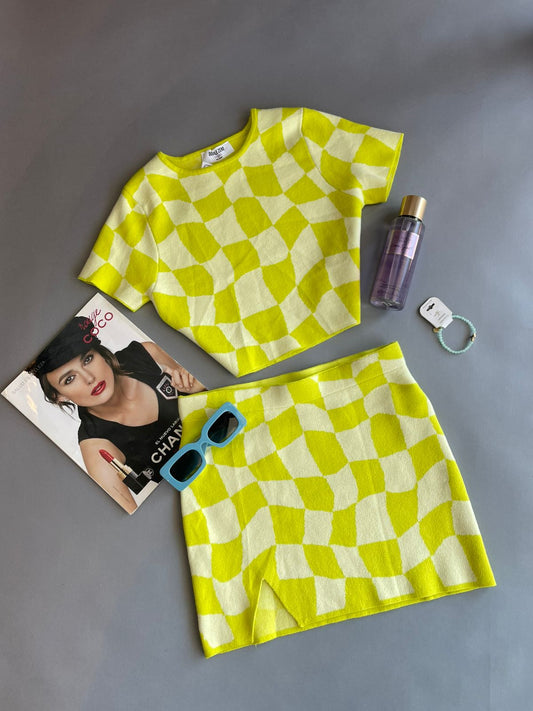 DZ22G982 DOUBLE ZERO Conjunto Falda y Top de Rombos Verde Limón
