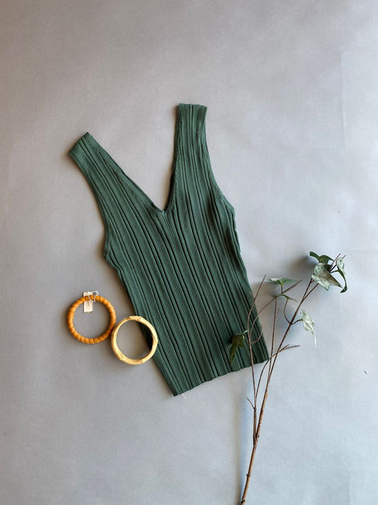 TW1389 THE WORD SHOP Blusa Básica de Tirante Grueso