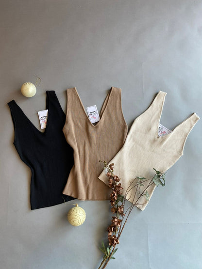 TW1359 THE WORK SHOP Blusa Básica de Tirante Grueso Lisa