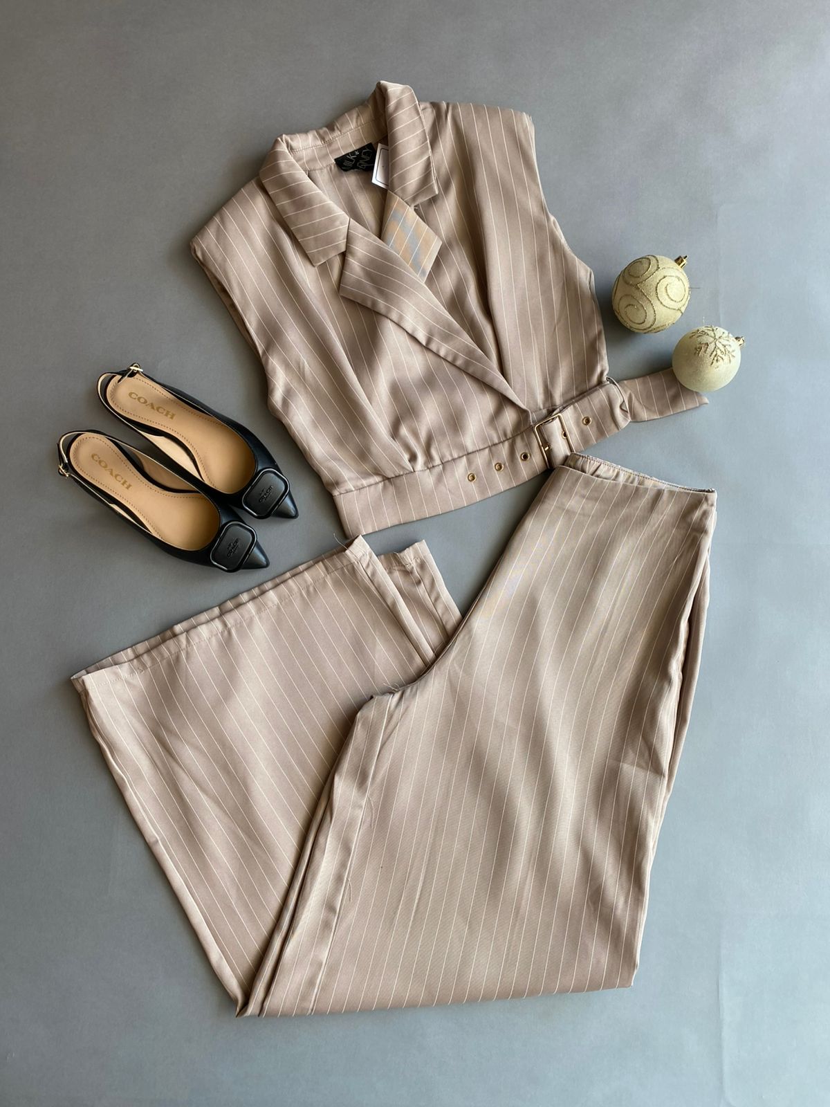 43709ST MILK & HONEY Conjunto Rayas Blancas Delgadas