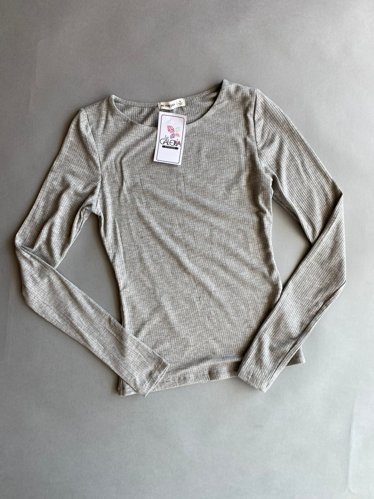 T14020 ACTIVE USA Blusa Basica Manga Larga