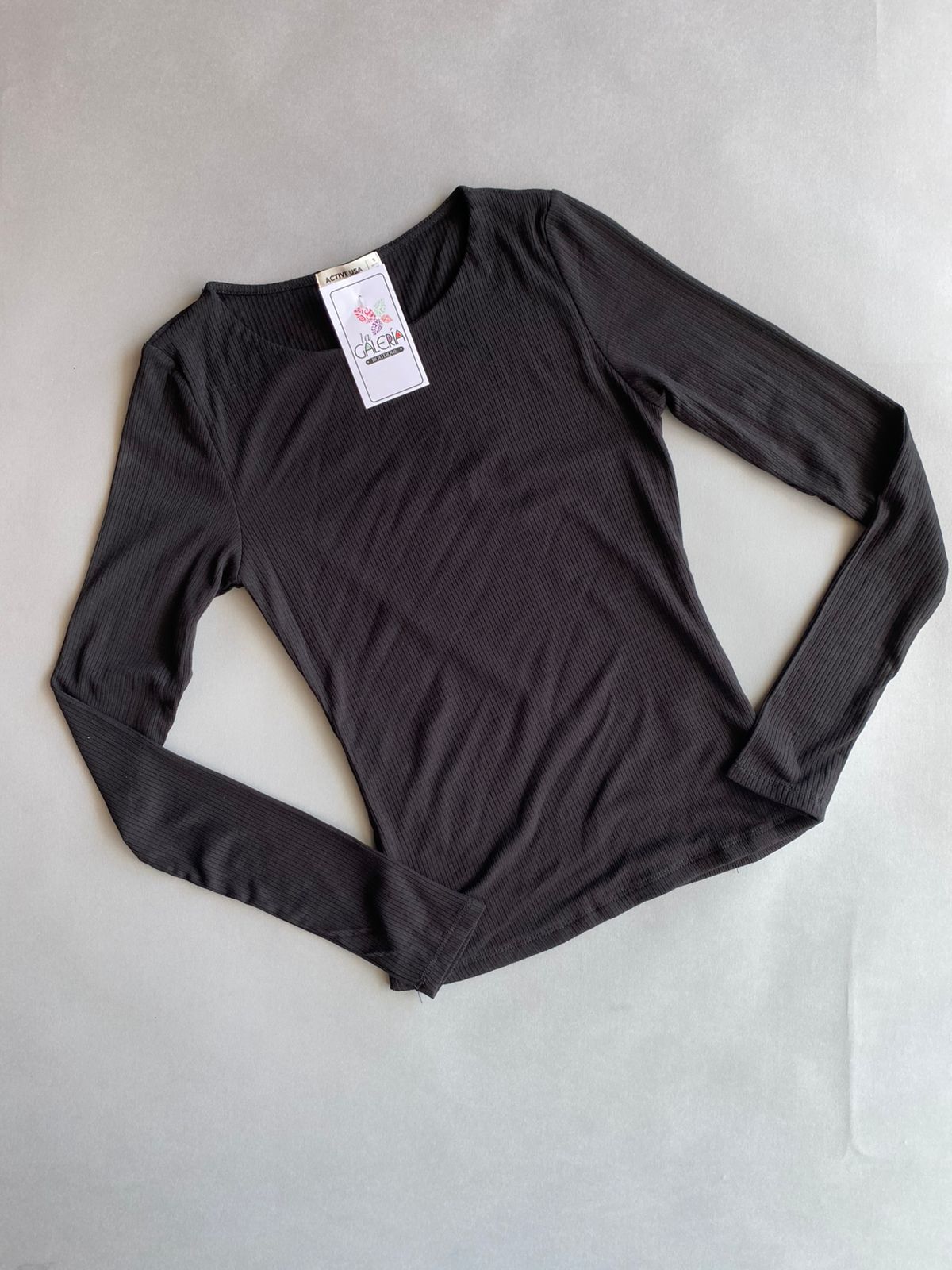 T14020 ACTIVE USA Blusa Basica Manga Larga