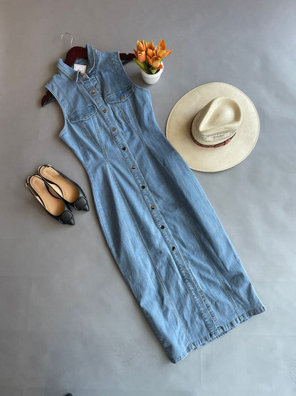 HMD14389 HAUTE MODE Vestido de Mezclilla Largo con Botones y Simulado de Bolsa