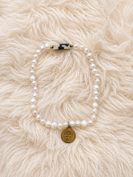Pulsera con perlitas sintéticas KLUSP3