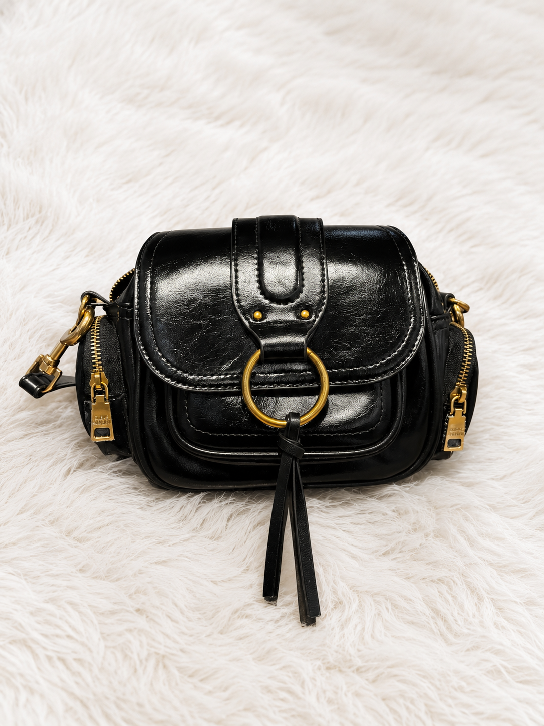 Crossbody con bolsitas a los lados DR144860