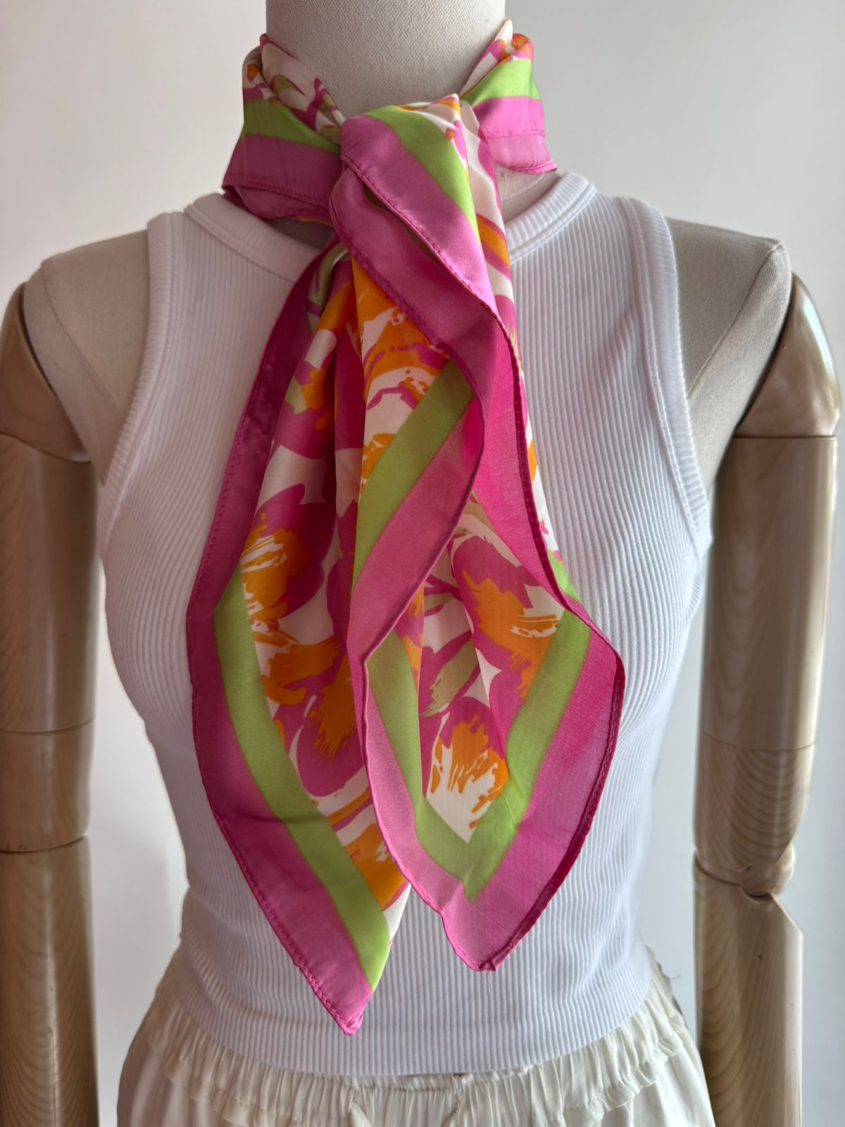 Bufanda con estampado de flores WLQS116