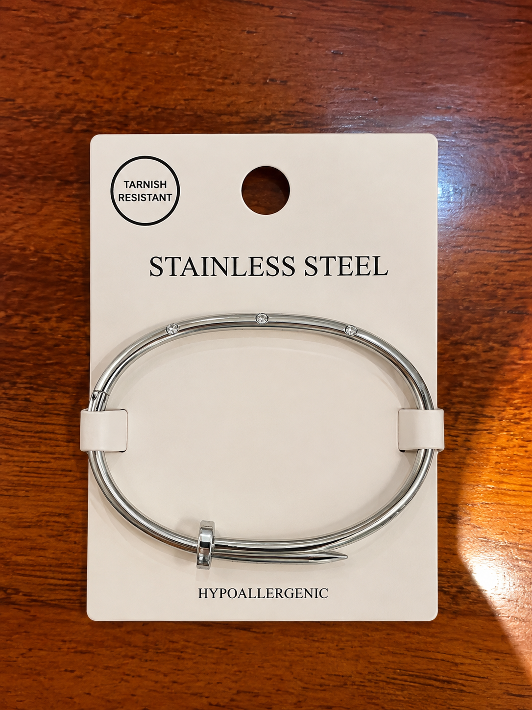 Brazalete Estilo Car con Clavo Plateada BS753SV