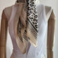 Pañoleta animal print fondo beige As-675