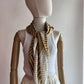 Pañoleta beige con rayas blancas y puntitos YS21034